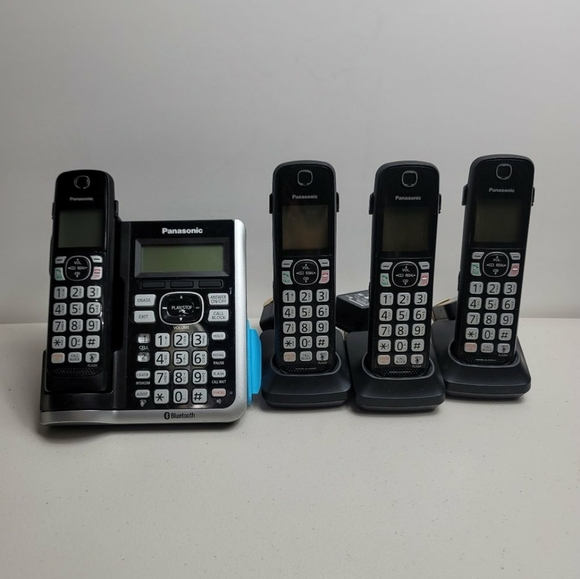 Panasonic Other - Panasonic KX-TGF970 Cordless Phone System - 4 Phones/3 Handsets - Works Tested